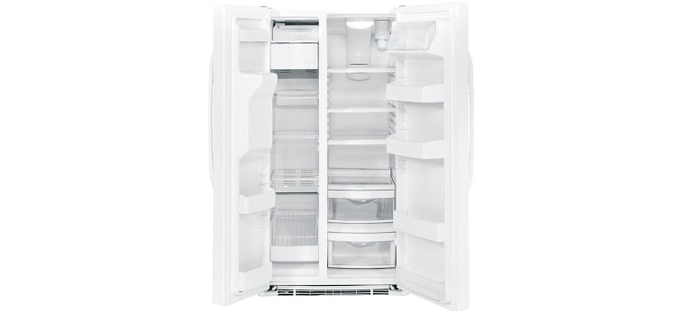 The Hotpoint HSS25ATHWW Side-By-Side Refrigerator