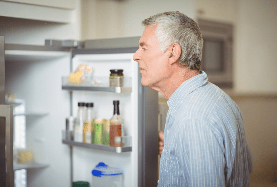 how much amps does a refrigerator use
